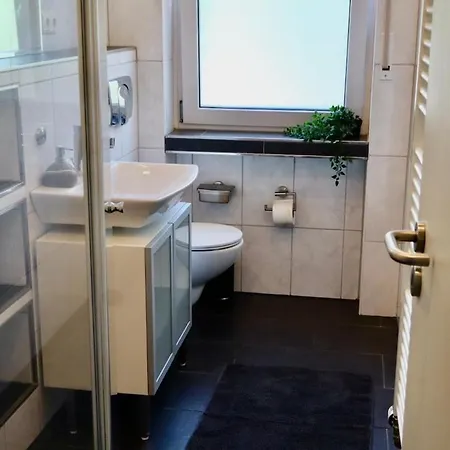 Premium - Reihenmittelhaus - 5 Min Zur & Hbf Villa Mönchengladbach